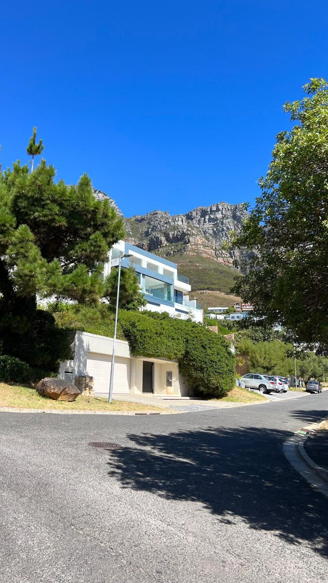 Camps Bay Blue Self-Catering Studios Cidade Do Cabo Exterior foto