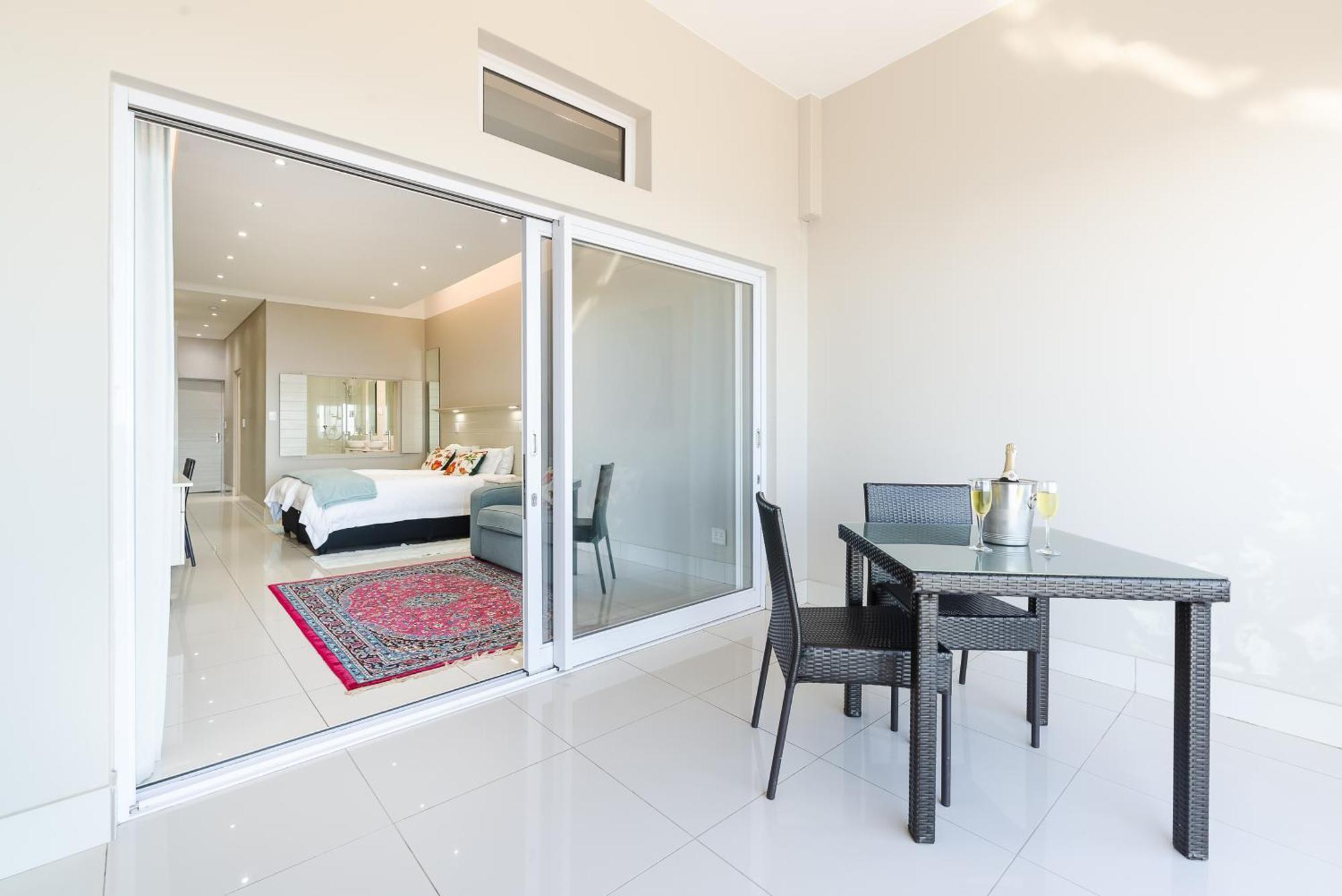 Camps Bay Blue Self-Catering Studios Cidade Do Cabo Exterior foto