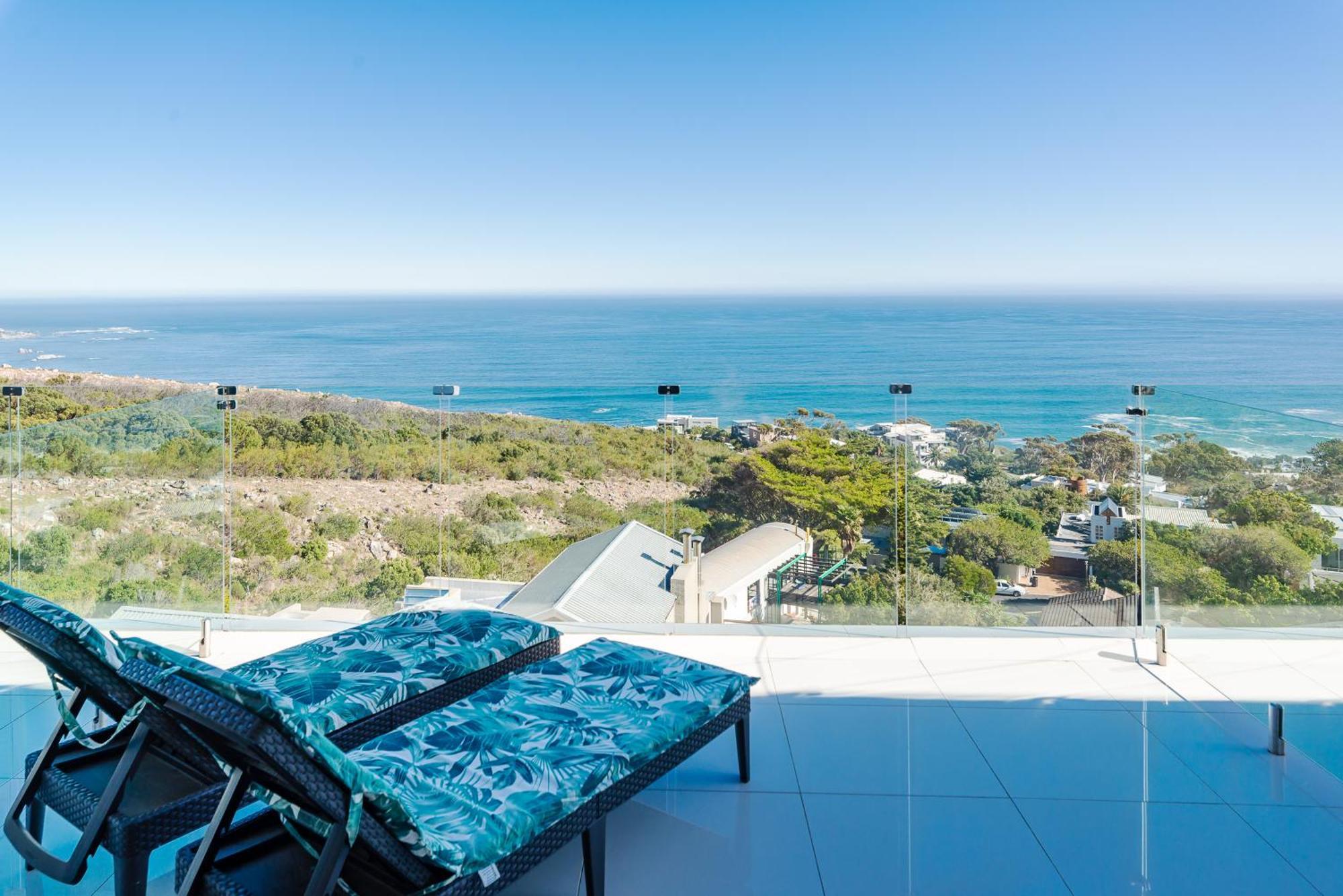 Camps Bay Blue Self-Catering Studios Cidade Do Cabo Exterior foto